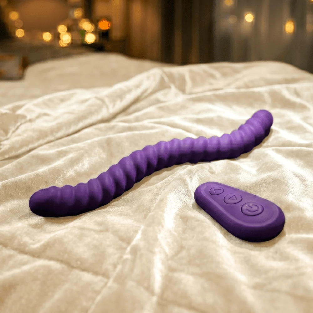 Double-Ended Flexible Vibrator with Remote Control - Image 2